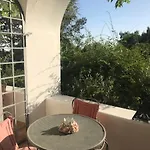 Guya * Капри