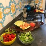 Guya Вилла *